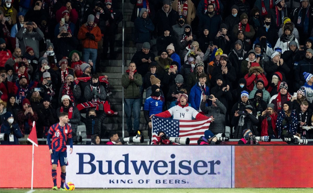 Lambeau Field Records Largest US Soccer Crowd 2022