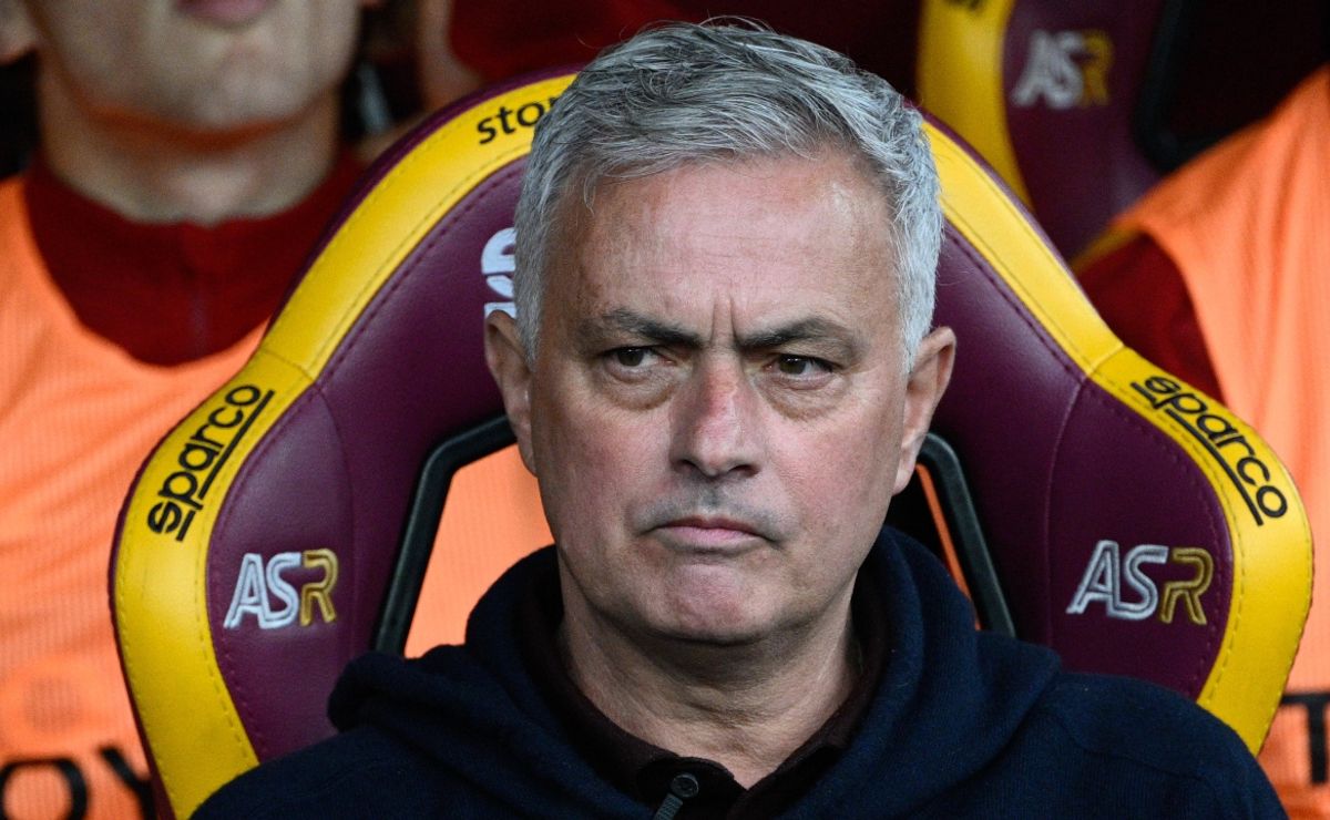 Jose Mourinho offered more than $125 million to coach Saudi Arabia