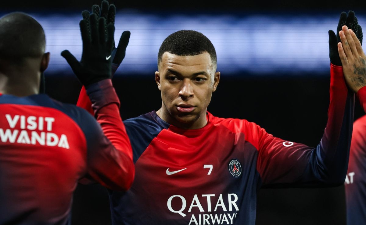 PSG offer Mbappe new unmatched deal, it affects his family too